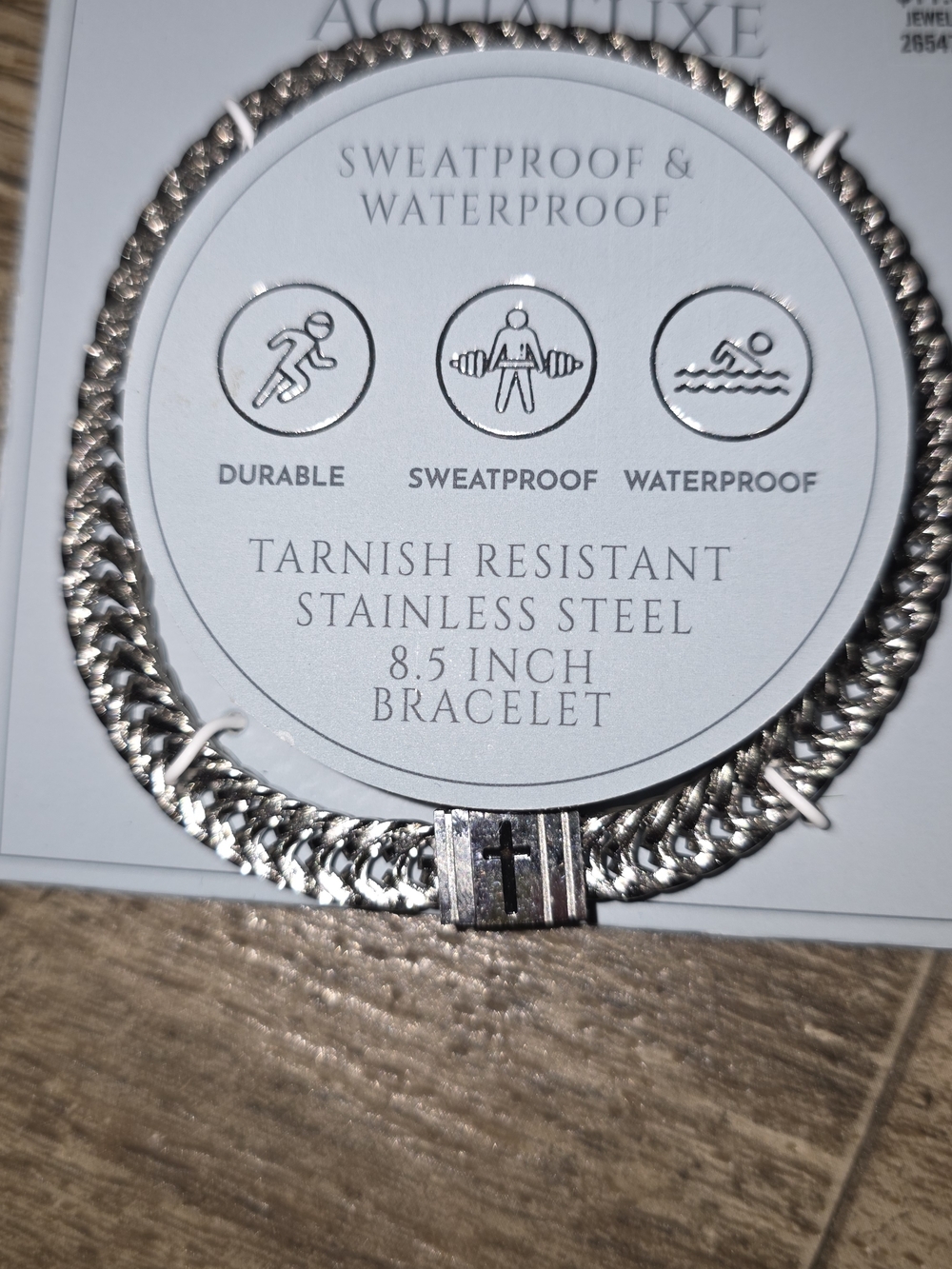 AQUA LUXE Tarnish-Resistant Stainless Steel 8.5" Bracelet - Silver